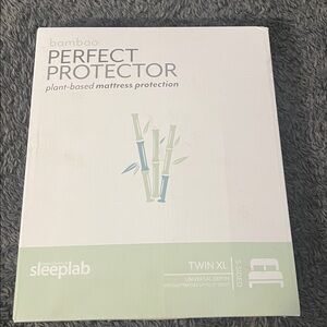 Jordan Bamboo Perfect Protector Mattress Cover - White with Green Accents